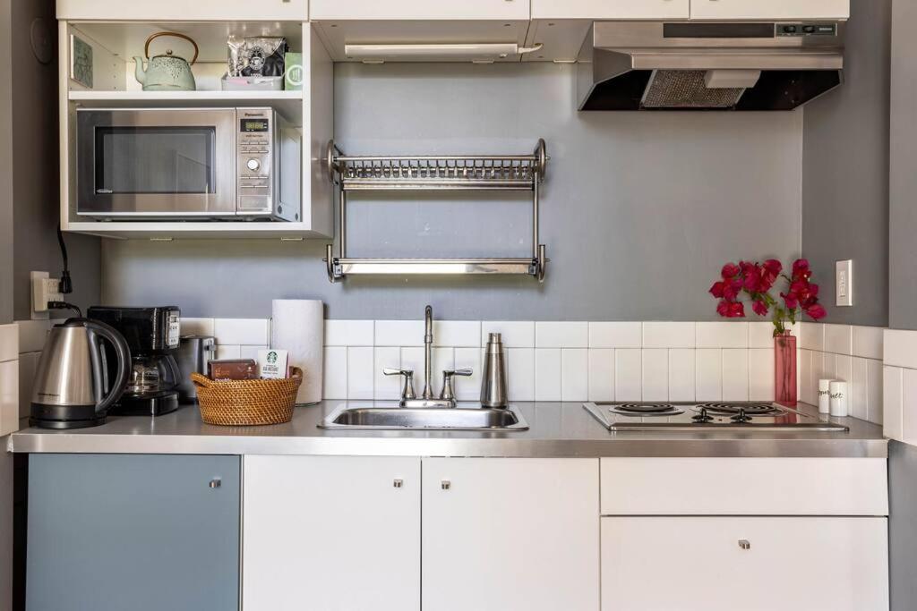 Apartamento Lovely One Bedroom In Encino Village